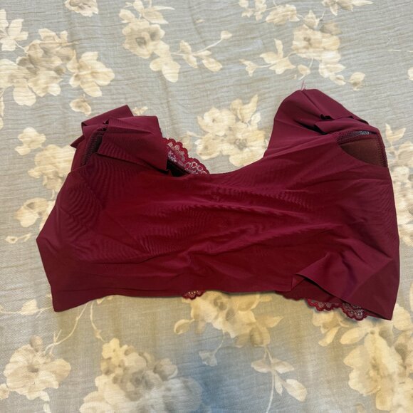 Abercrombie & Fitch Red Lace Bralette - NWOT - Picture 3 of 4